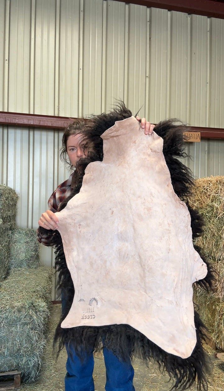 MIDNIGHT- Icelandic Sheepskin "W" - Brown & Black & Gray