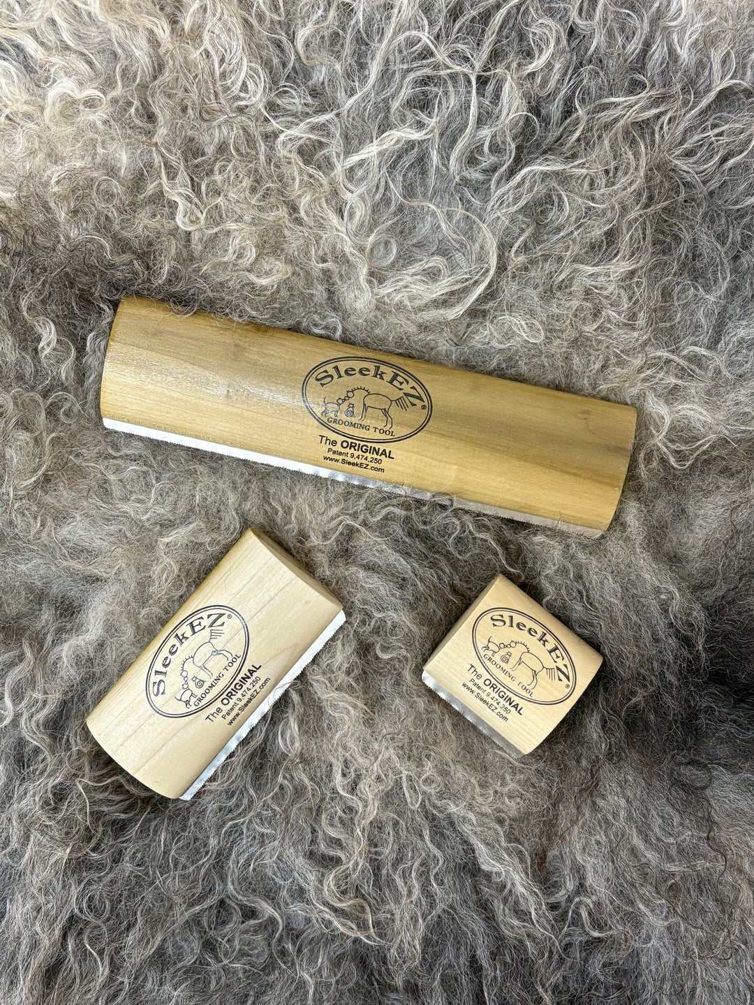 SleekEZ Shedding Brush (Dog, Cat & Horse)