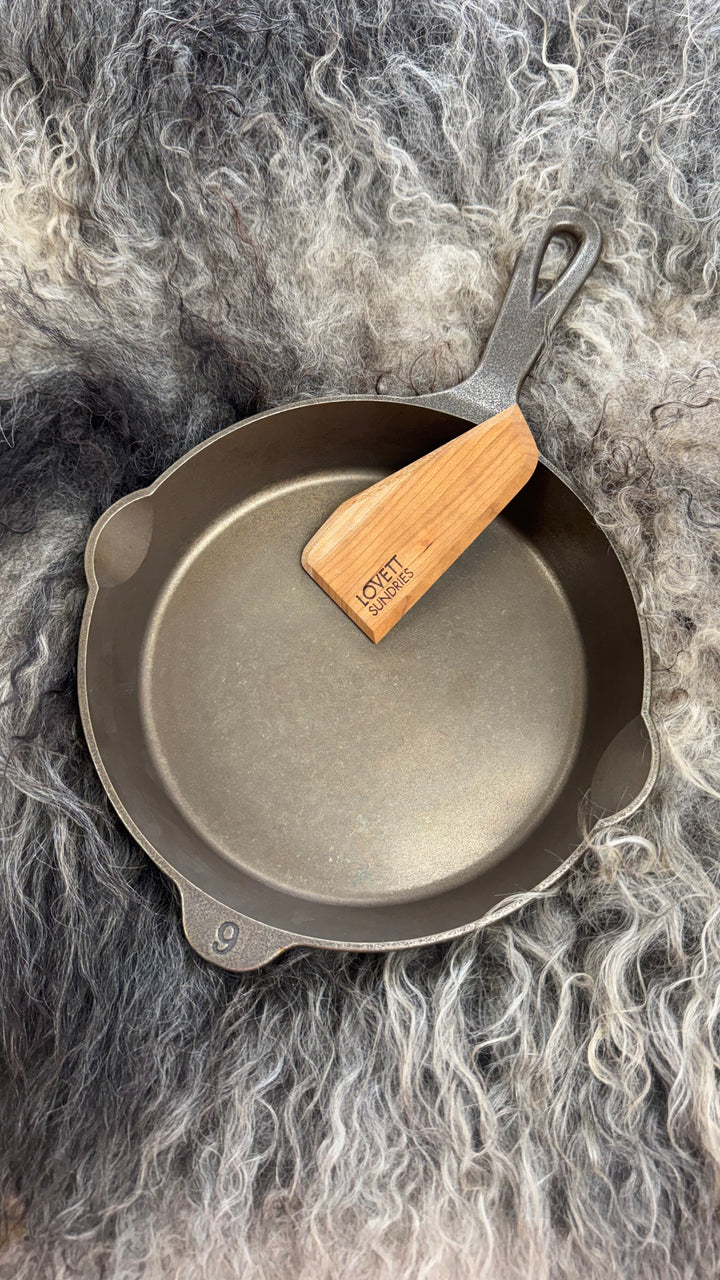 Hardwood Cast Iron Pan Scraper