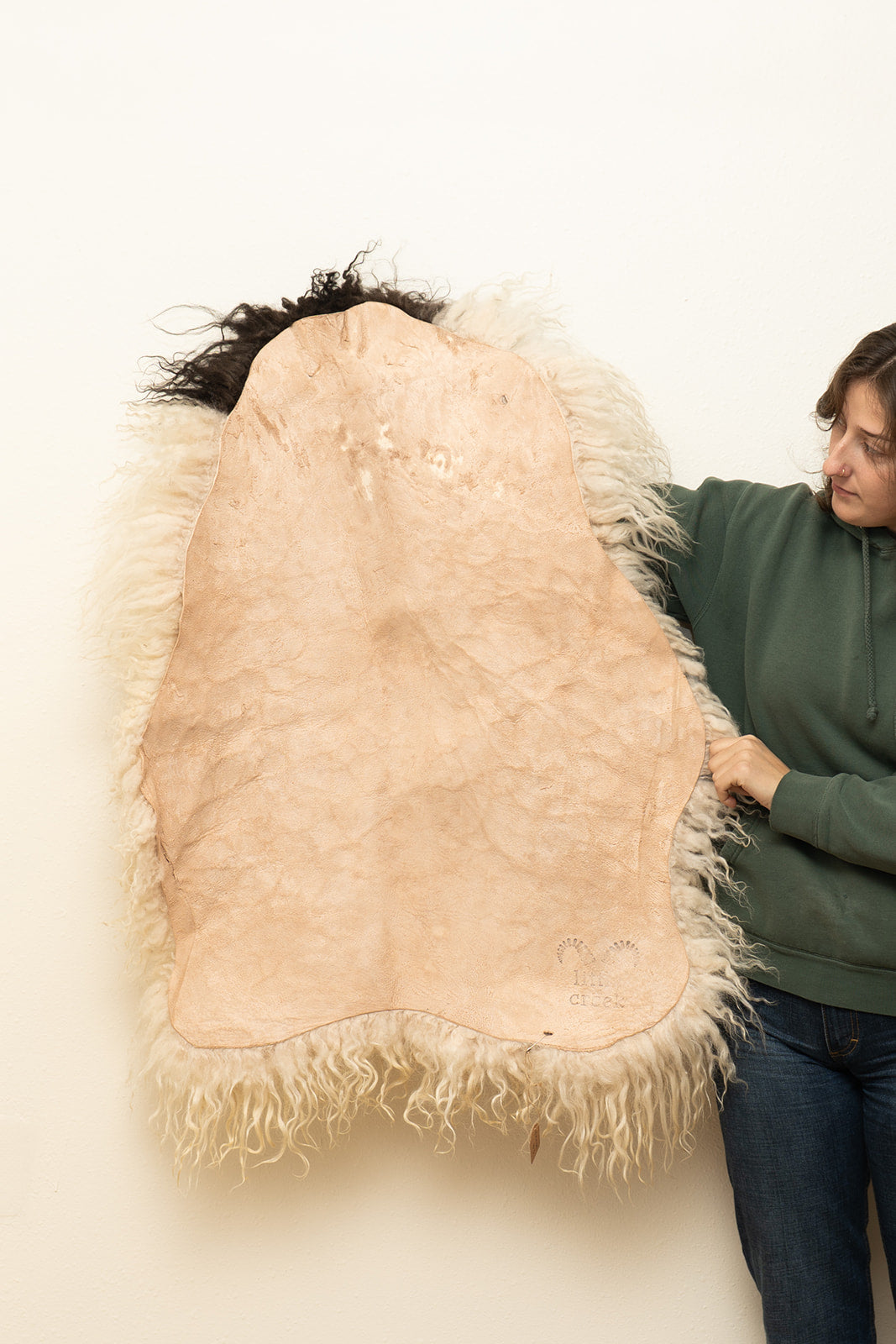 SOLSTICE - Icelandic Sheepskin "1G" - White with Black Spot