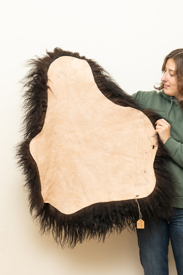 RAVEN - Icelandic Sheepskin "1H" - Black