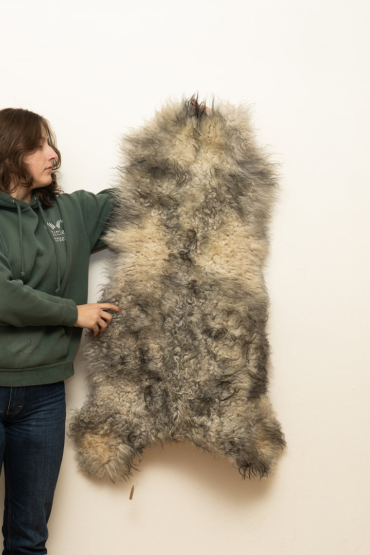 FROST - Icelandic Sheepskin "#11" - White & Gray